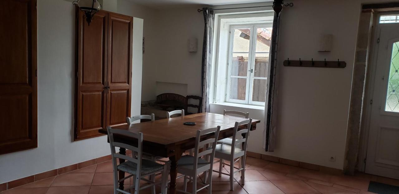 La Ferme Du Tilleul Foissiat Extérieur photo
